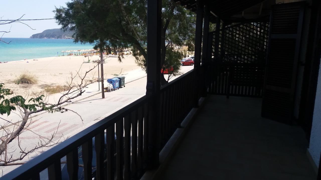 House Kosmas On The Beach Sarti Eksteriør bilde