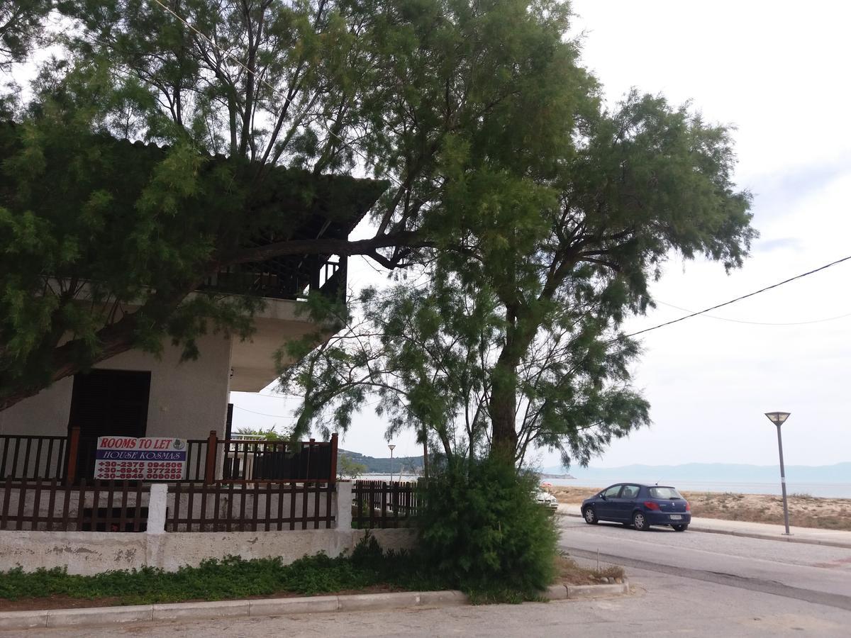 House Kosmas On The Beach Sarti Eksteriør bilde
